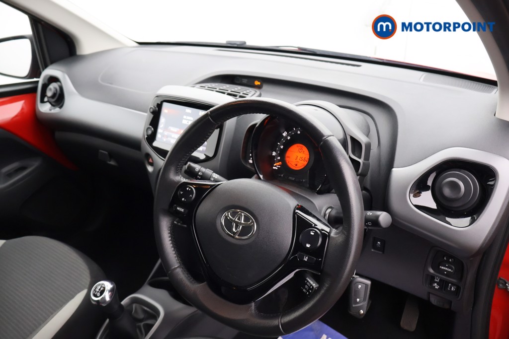 Toyota Aygo X-Play Manual Petrol Hatchback - Stock Number (1607434) - 14th supplementary image