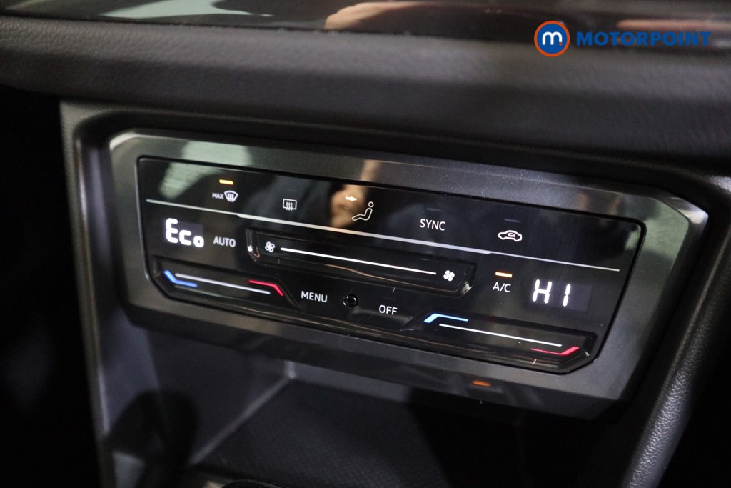 Volkswagen Tiguan Life Automatic Petrol Plug-In Hybrid SUV - Stock Number (1607474) - 7th supplementary image