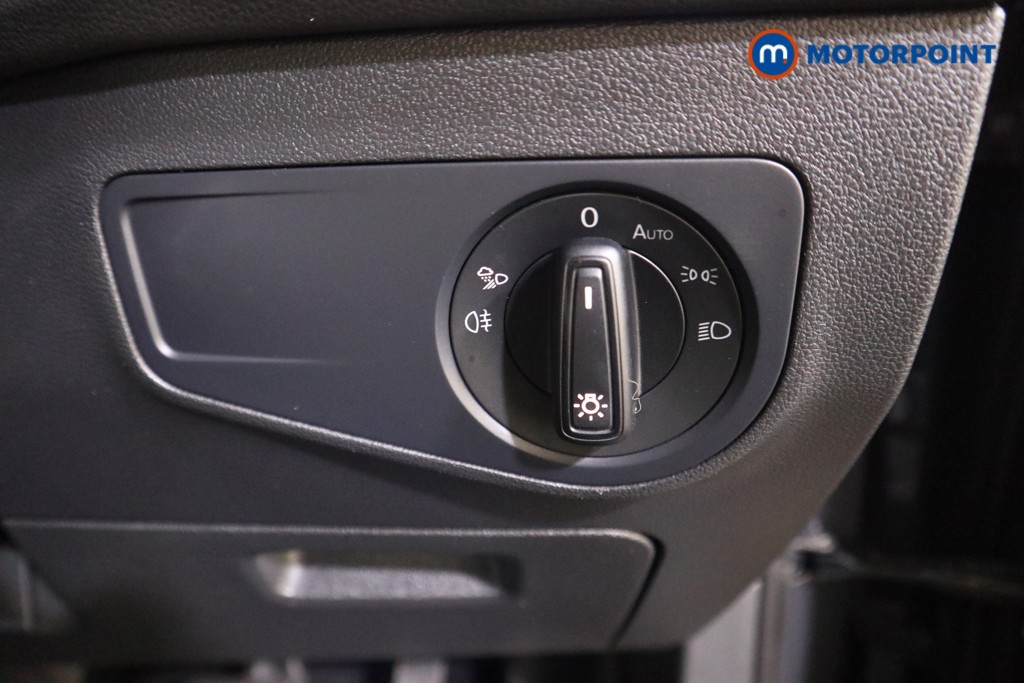 Volkswagen Tiguan Life Automatic Petrol Plug-In Hybrid SUV - Stock Number (1607474) - 12th supplementary image