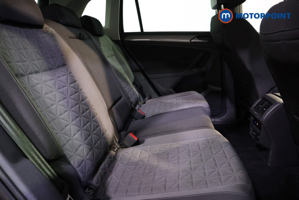 Volkswagen Tiguan Life Automatic Petrol Plug-In Hybrid SUV - Stock Number (1607474) - 17th supplementary image
