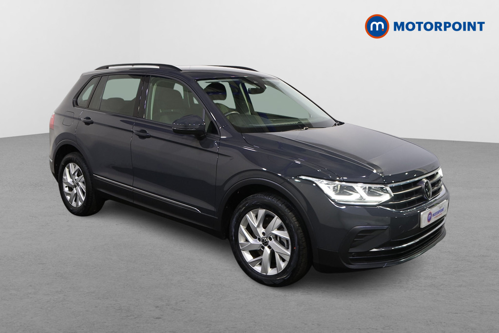 Volkswagen Tiguan Life Automatic Petrol Plug-In Hybrid SUV - Stock Number (1607474) - Drivers side front corner