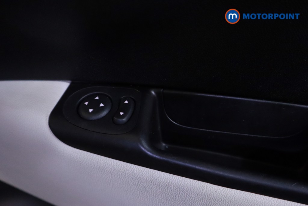 Fiat 500 Dolcevita Manual Petrol Hatchback - Stock Number (1607556) - 3rd supplementary image