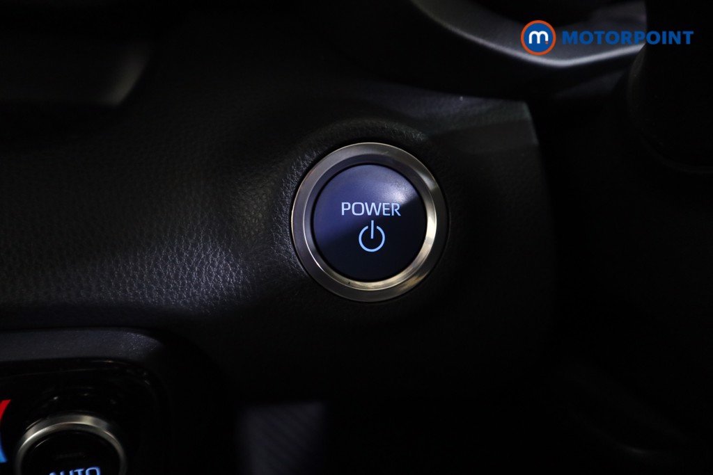 Toyota Yaris Launch Edition Automatic Petrol-Electric Hybrid Hatchback - Stock Number (1608006) - 6th supplementary image