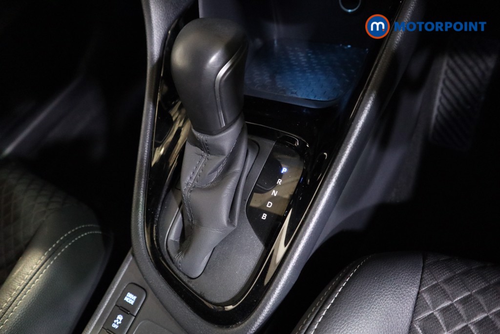 Toyota Yaris Launch Edition Automatic Petrol-Electric Hybrid Hatchback - Stock Number (1608006) - 10th supplementary image