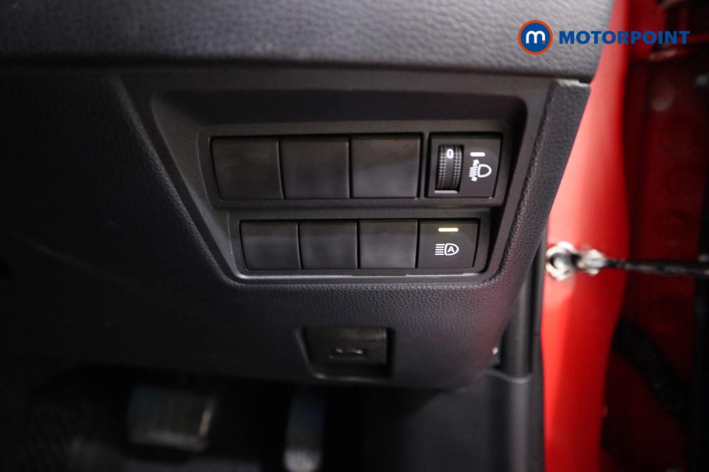 Toyota Yaris Launch Edition Automatic Petrol-Electric Hybrid Hatchback - Stock Number (1608006) - 11th supplementary image