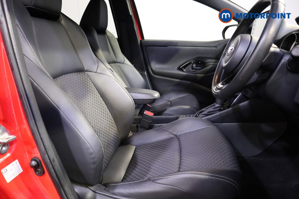 Toyota Yaris Launch Edition Automatic Petrol-Electric Hybrid Hatchback - Stock Number (1608006) - 14th supplementary image