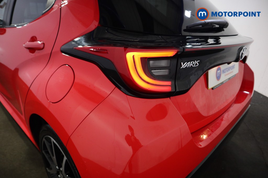 Toyota Yaris Launch Edition Automatic Petrol-Electric Hybrid Hatchback - Stock Number (1608006) - 24th supplementary image