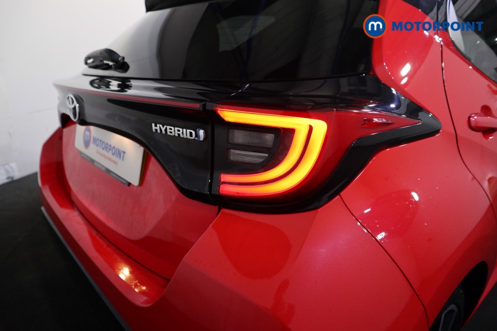 Toyota Yaris Launch Edition Automatic Petrol-Electric Hybrid Hatchback - Stock Number (1608006) - 25th supplementary image