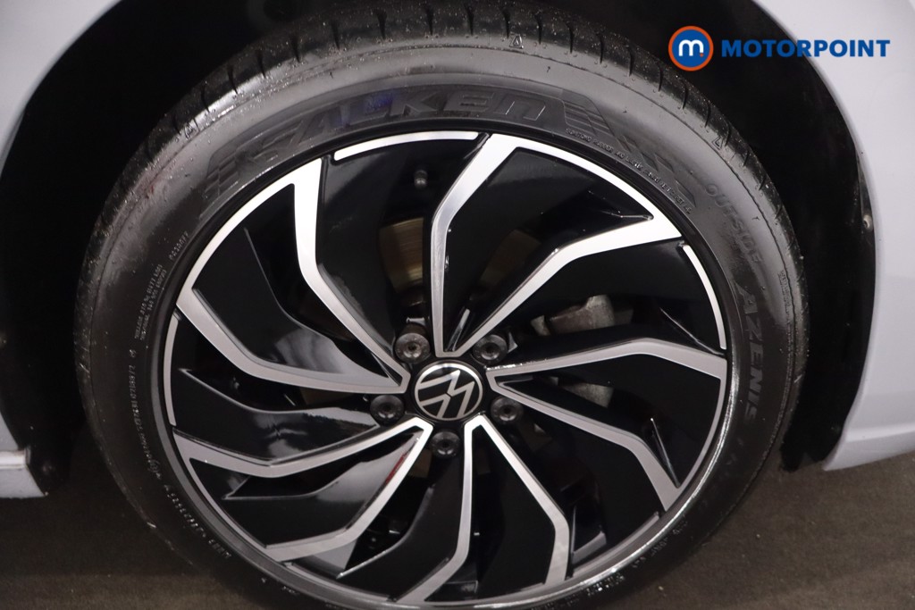 Volkswagen Golf Style Edition Manual Petrol Hatchback - Stock Number (1608190) - 12th supplementary image