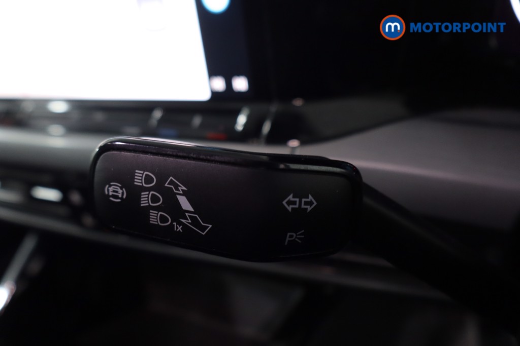 Volkswagen Golf Style Edition Manual Petrol Hatchback - Stock Number (1608190) - 14th supplementary image