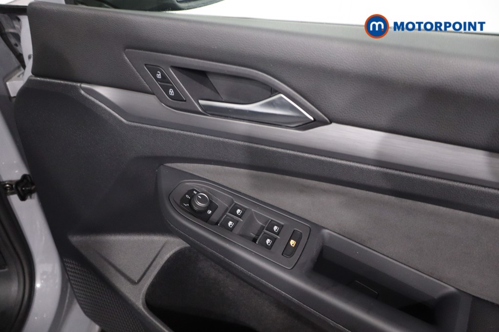 Volkswagen Golf Style Edition Manual Petrol Hatchback - Stock Number (1608190) - 24th supplementary image