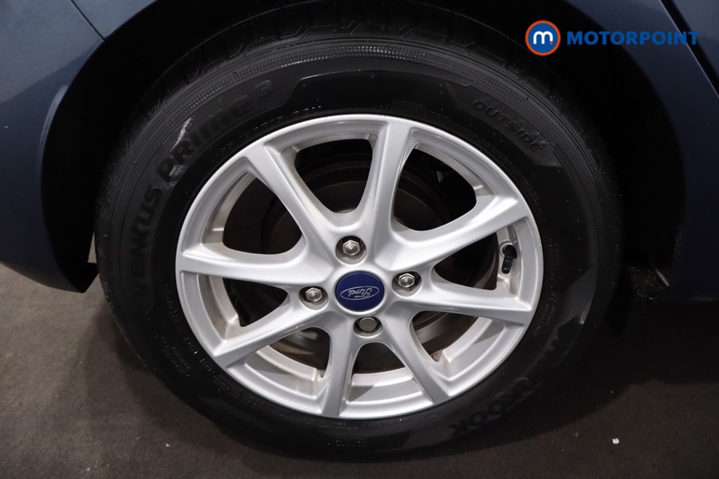 Ford Fiesta Zetec Manual Petrol Hatchback - Stock Number (1608718) - 9th supplementary image