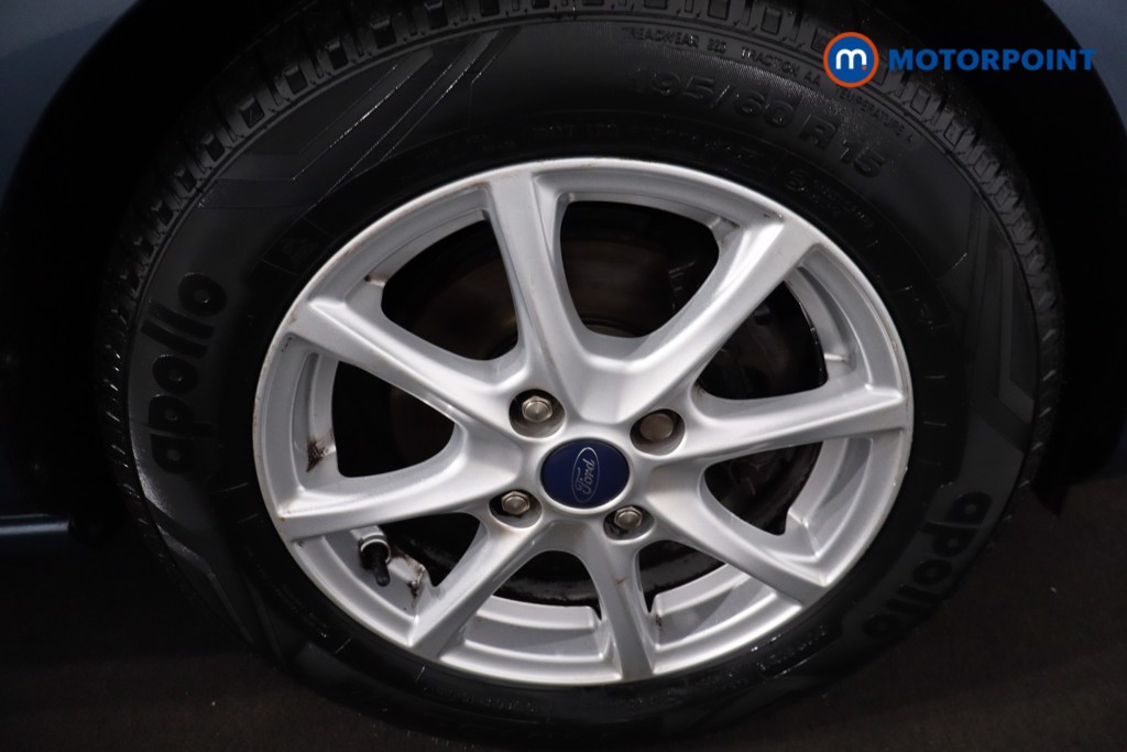 Ford Fiesta Zetec Manual Petrol Hatchback - Stock Number (1608718) - 10th supplementary image