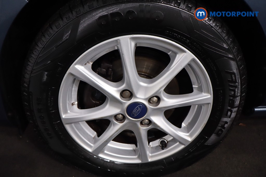 Ford Fiesta Zetec Manual Petrol Hatchback - Stock Number (1608718) - 11th supplementary image