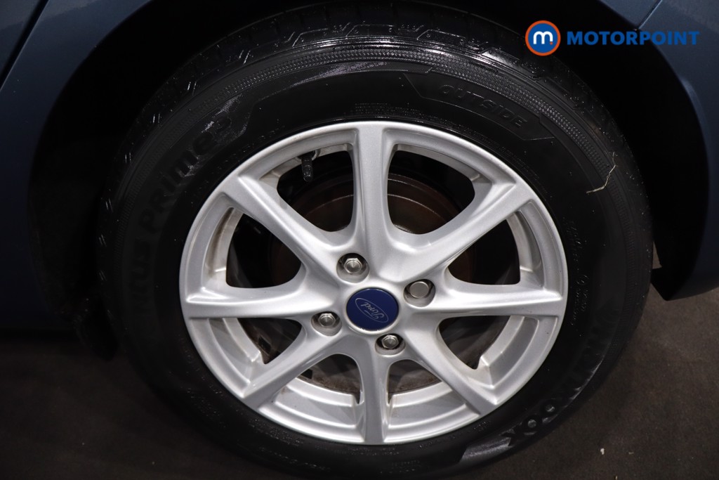 Ford Fiesta Zetec Manual Petrol Hatchback - Stock Number (1608718) - 12th supplementary image