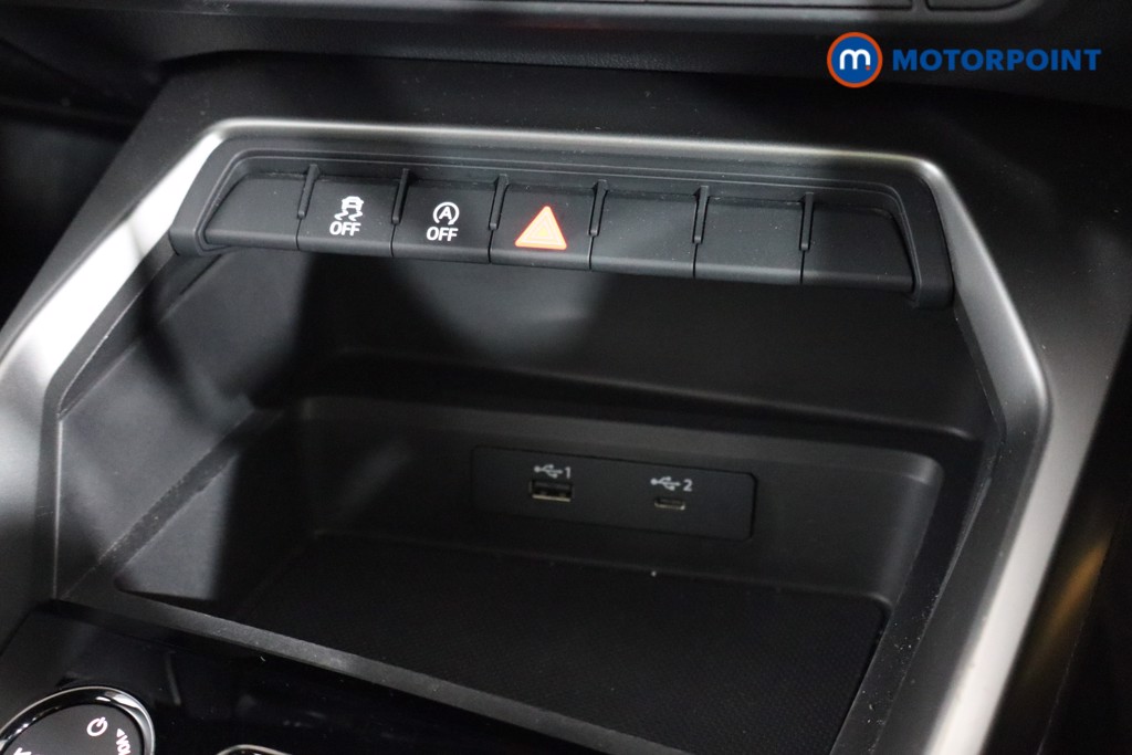 Audi A3 Technik Automatic Diesel Hatchback - Stock Number (1560405) - 5th supplementary image