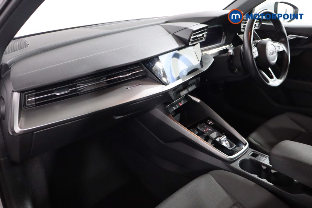 Audi A3 Technik Automatic Diesel Hatchback - Stock Number (1560405) - 17th supplementary image