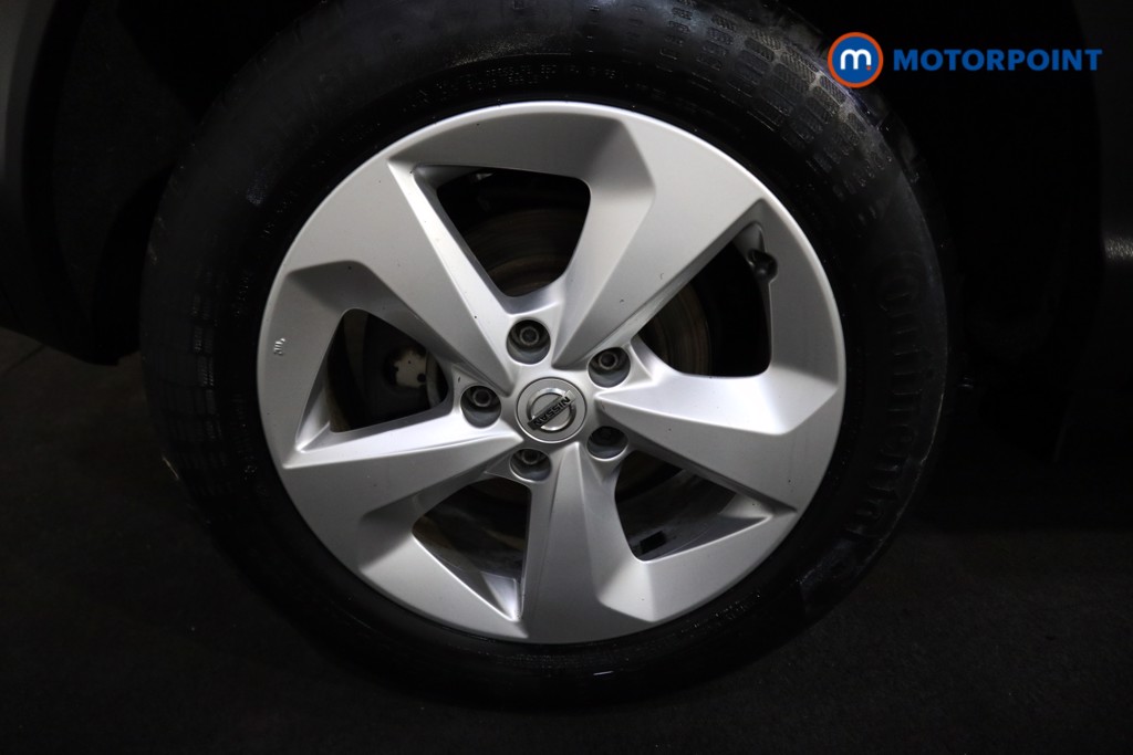 Nissan Qashqai Acenta Premium Manual Petrol SUV - Stock Number (1573079) - 18th supplementary image