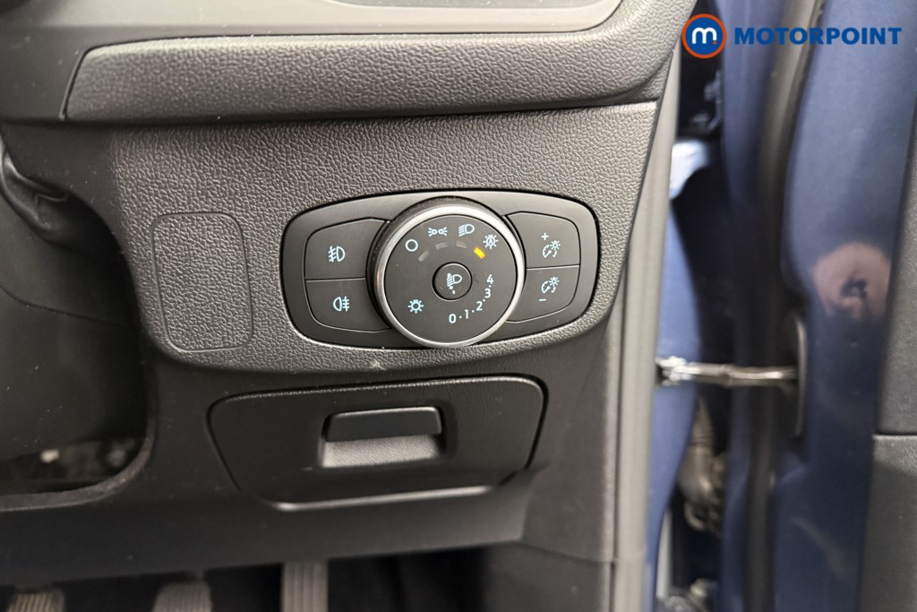 Ford Focus Active Manual Petrol Hatchback - Stock Number (1576596) - 14th supplementary image