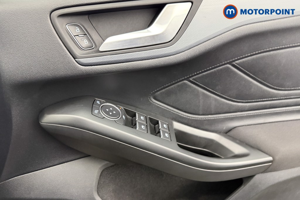 Ford Focus Active Manual Petrol Hatchback - Stock Number (1576596) - 15th supplementary image