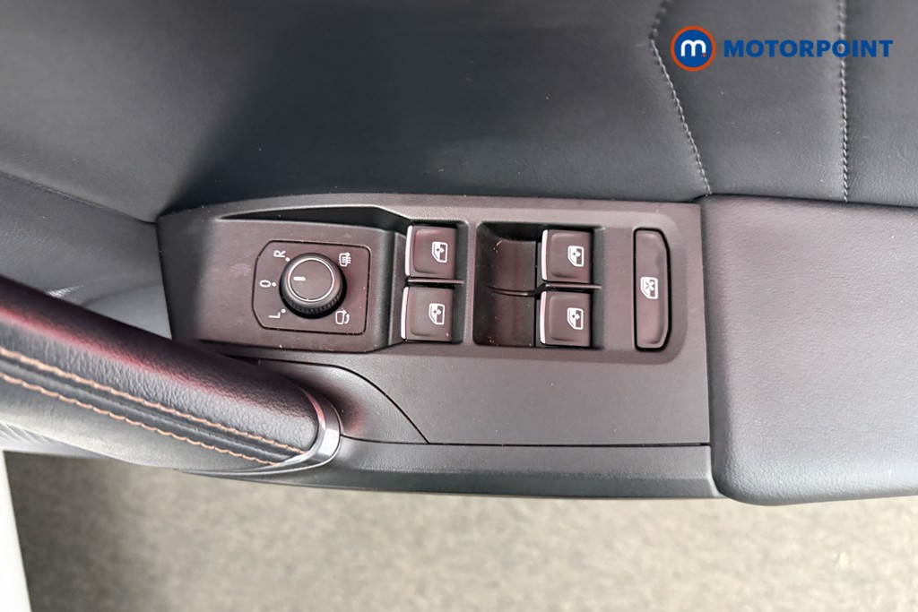 Cupra Leon VZ3 Automatic Petrol Hatchback - Stock Number (1580481) - 20th supplementary image