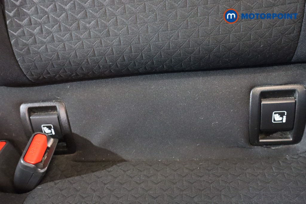 Nissan Juke N-Connecta Manual Petrol SUV - Stock Number (1584282) - 30th supplementary image