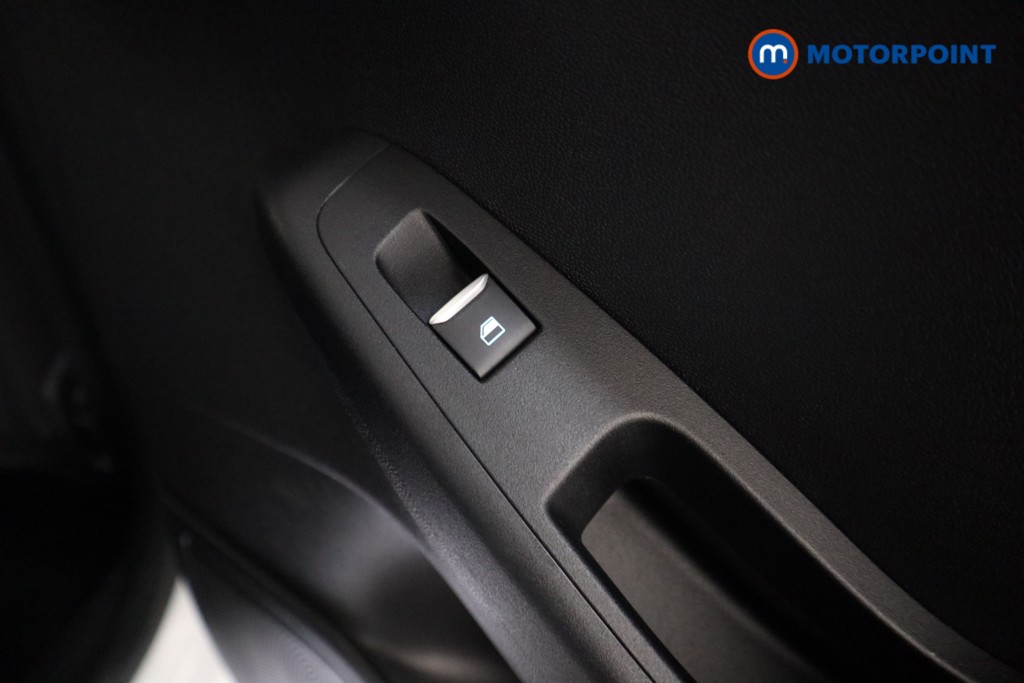 Ford Fiesta Titanium Manual Petrol Hatchback - Stock Number (1588873) - 17th supplementary image