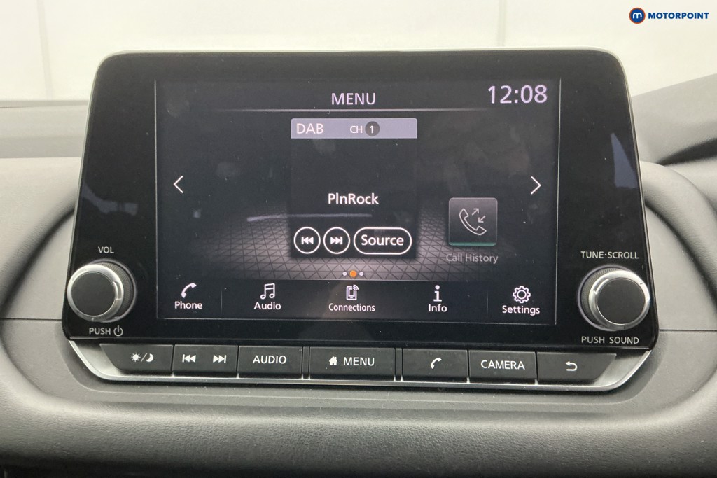 Nissan Qashqai Acenta Premium Automatic Petrol SUV - Stock Number (1588924) - 2nd supplementary image