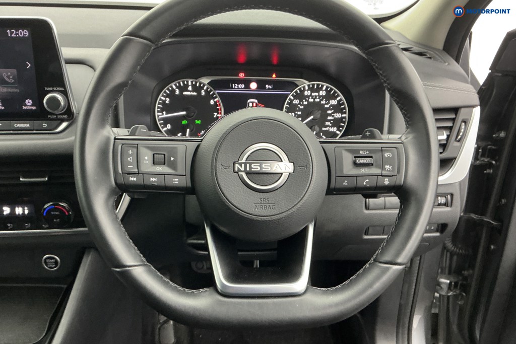 Nissan Qashqai Acenta Premium Automatic Petrol SUV - Stock Number (1588924) - 7th supplementary image