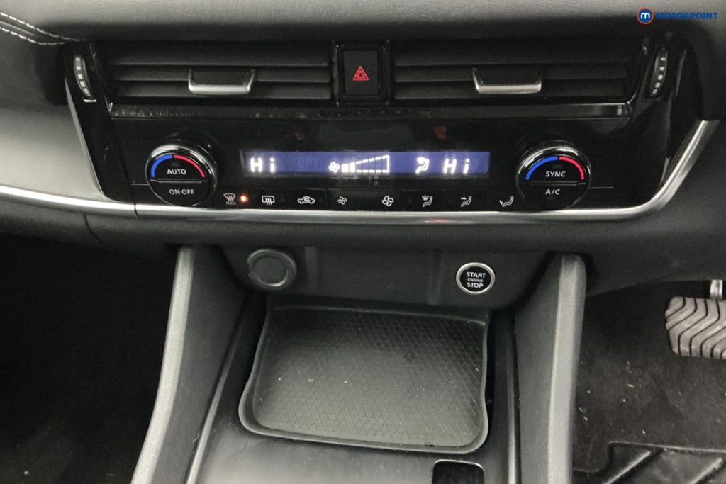 Nissan Qashqai Acenta Premium Automatic Petrol SUV - Stock Number (1588924) - 19th supplementary image