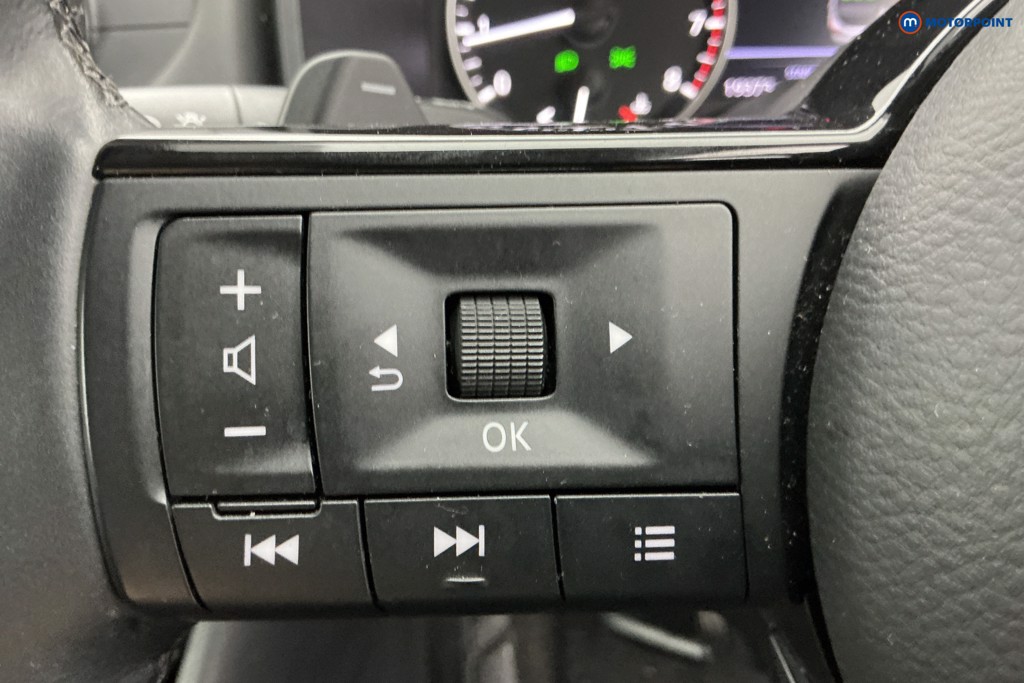 Nissan Qashqai Acenta Premium Automatic Petrol SUV - Stock Number (1588924) - 21st supplementary image