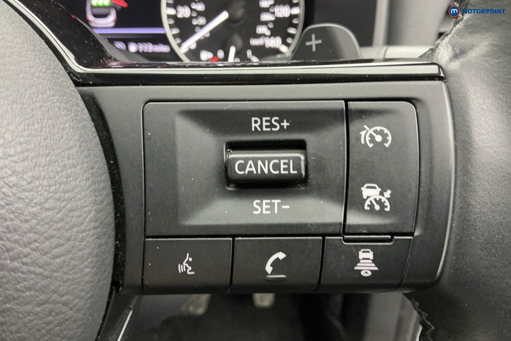 Nissan Qashqai Acenta Premium Automatic Petrol SUV - Stock Number (1588924) - 22nd supplementary image