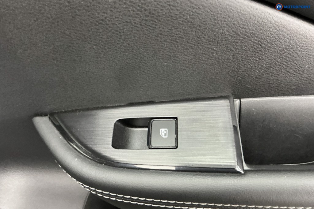 Nissan Qashqai Acenta Premium Automatic Petrol SUV - Stock Number (1588924) - 27th supplementary image