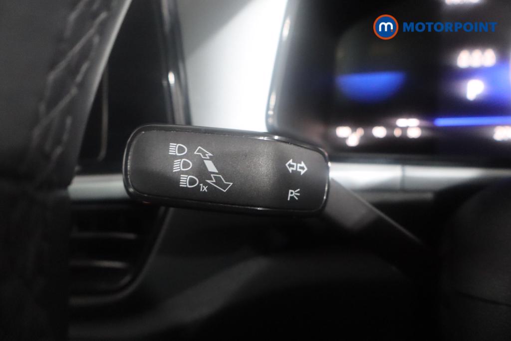 Volkswagen T-Roc Life Automatic Petrol SUV - Stock Number (1588967) - 7th supplementary image