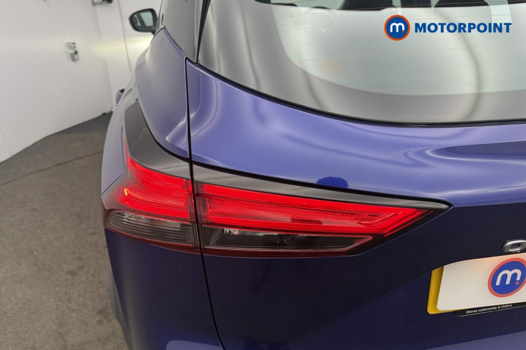 Nissan Qashqai Acenta Premium Manual Petrol SUV - Stock Number (1589438) - 9th supplementary image