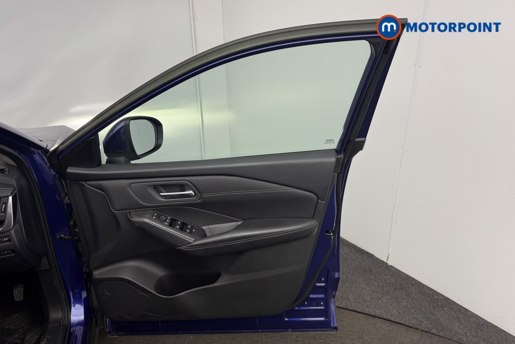 Nissan Qashqai Acenta Premium Manual Petrol SUV - Stock Number (1589438) - 19th supplementary image