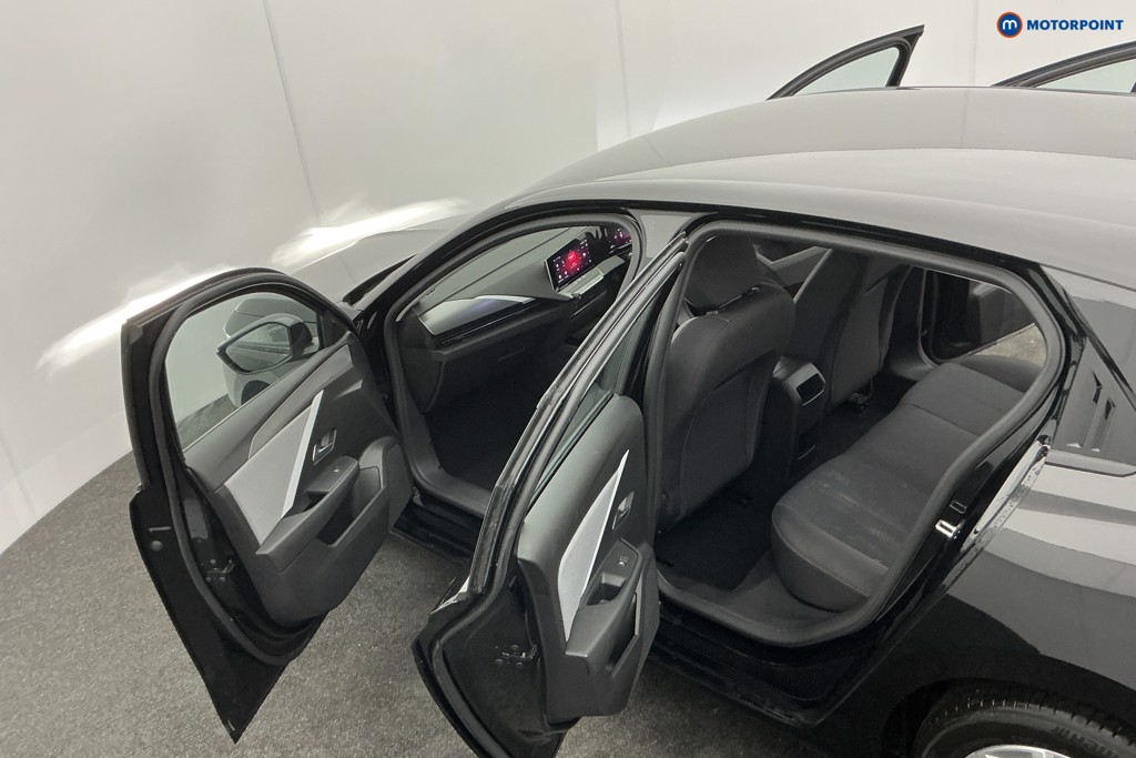 Vauxhall Astra Design Manual Petrol Hatchback - Stock Number (1591688) - 5th supplementary image