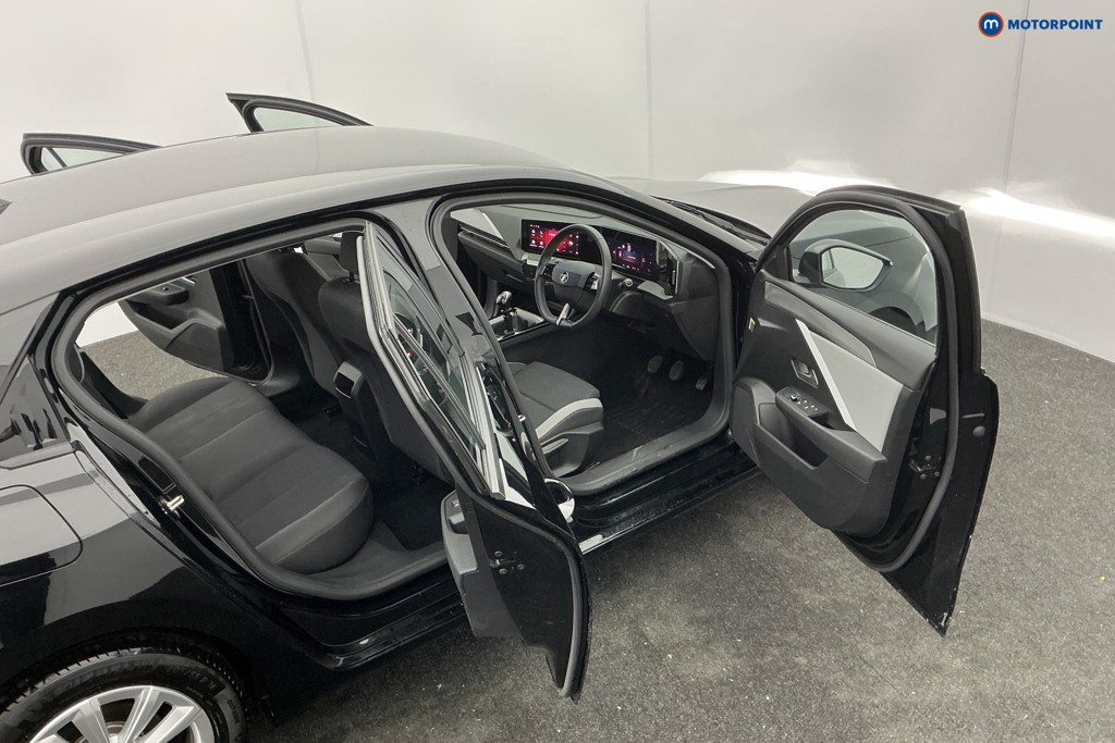 Vauxhall Astra Design Manual Petrol Hatchback - Stock Number (1591688) - 6th supplementary image