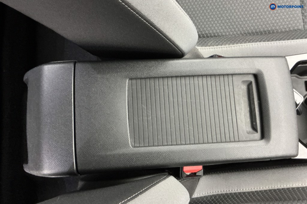 Vauxhall Astra Design Manual Petrol Hatchback - Stock Number (1591688) - 18th supplementary image