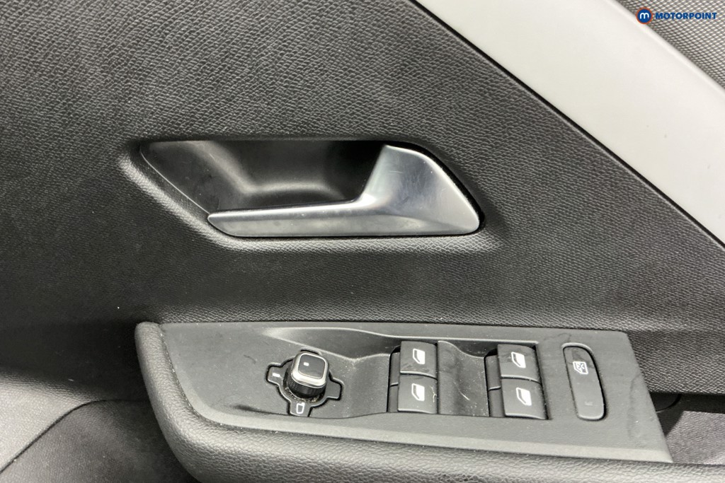 Vauxhall Astra Design Manual Petrol Hatchback - Stock Number (1591688) - 27th supplementary image