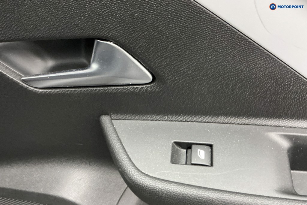 Vauxhall Astra Design Manual Petrol Hatchback - Stock Number (1591688) - 29th supplementary image