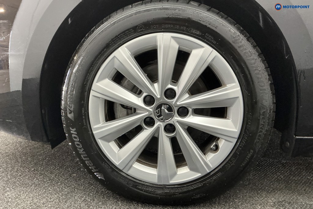 Vauxhall Astra Design Manual Petrol Hatchback - Stock Number (1591688) - 35th supplementary image