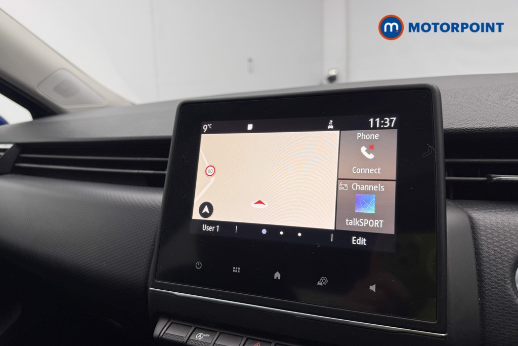 Renault Clio Iconic Manual Petrol Hatchback - Stock Number (1592236) - 10th supplementary image