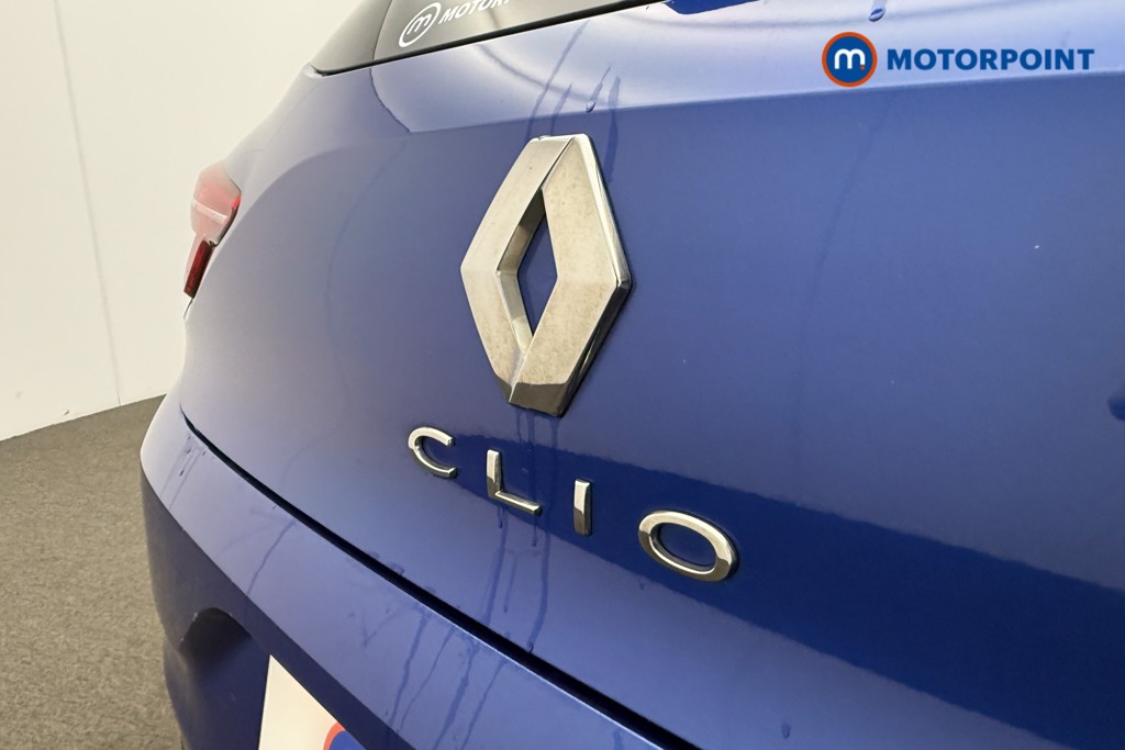 Renault Clio Iconic Manual Petrol Hatchback - Stock Number (1592236) - 19th supplementary image