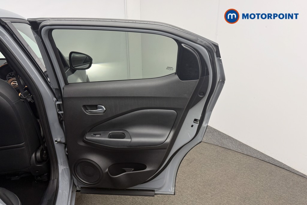 Nissan Juke Tekna Automatic Petrol SUV - Stock Number (1593281) - 17th supplementary image