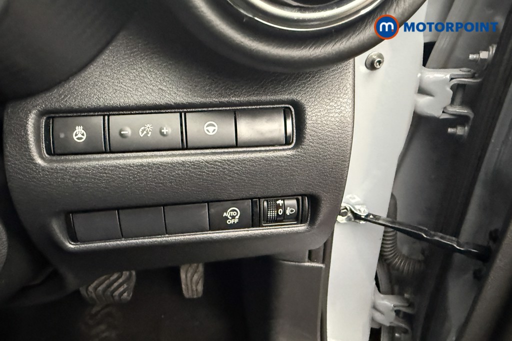 Nissan Juke Tekna Automatic Petrol SUV - Stock Number (1593281) - 22nd supplementary image