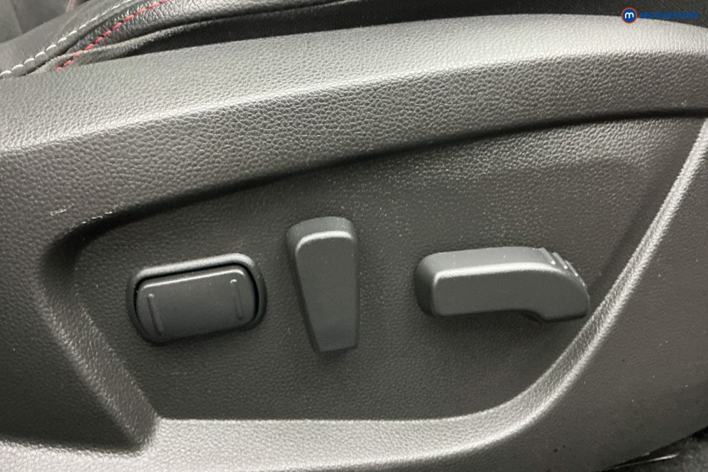 Renault Arkana R.S. Line Automatic Petrol-Electric Hybrid SUV - Stock Number (1595255) - 30th supplementary image