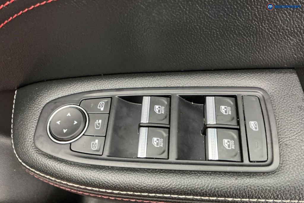 Renault Arkana R.S. Line Automatic Petrol-Electric Hybrid SUV - Stock Number (1595255) - 32nd supplementary image