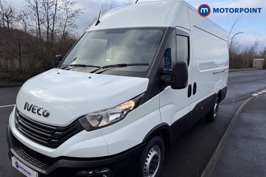 Iveco Daily Business Manual Diesel High Volume-High Roof Van - Stock Number (1597404) - Passenger side front corner
