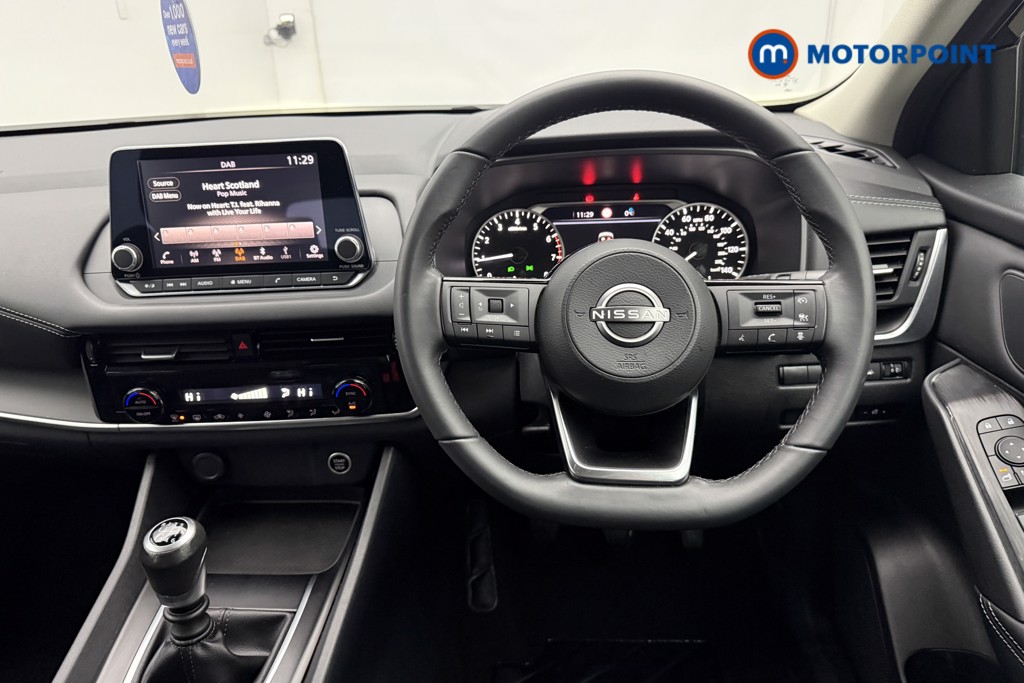 Nissan Qashqai Acenta Premium Manual Petrol SUV - Stock Number (1600896) - 2nd supplementary image
